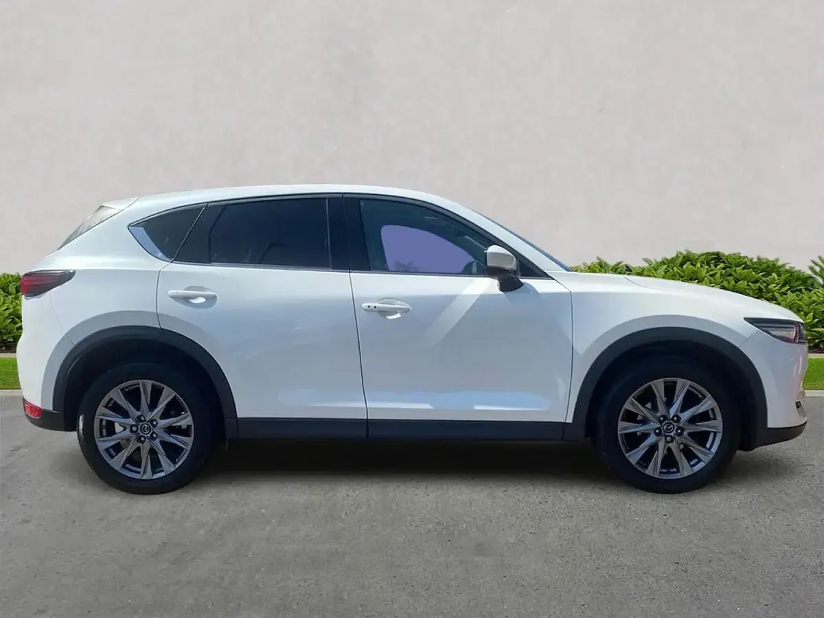 Used Mazda 6 Inclusive 165 HP (121 kW) 2021 White SUV