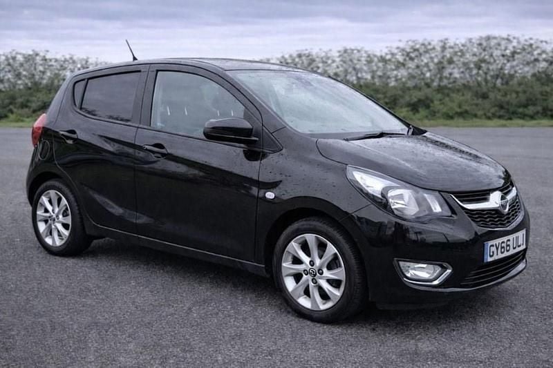 Second-hand Vauxhall Viva 75 CP (55 kW) 2017 Negru Hatchback