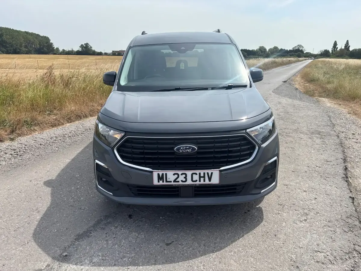 Used Ford Tourneo Connect Titanium 122 HP (89 kW) 2023 Grey MPV