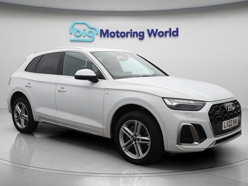 White Used 2022 Audi Q5 S-Line SUV | £32,300 (Good price) - Image 1/4