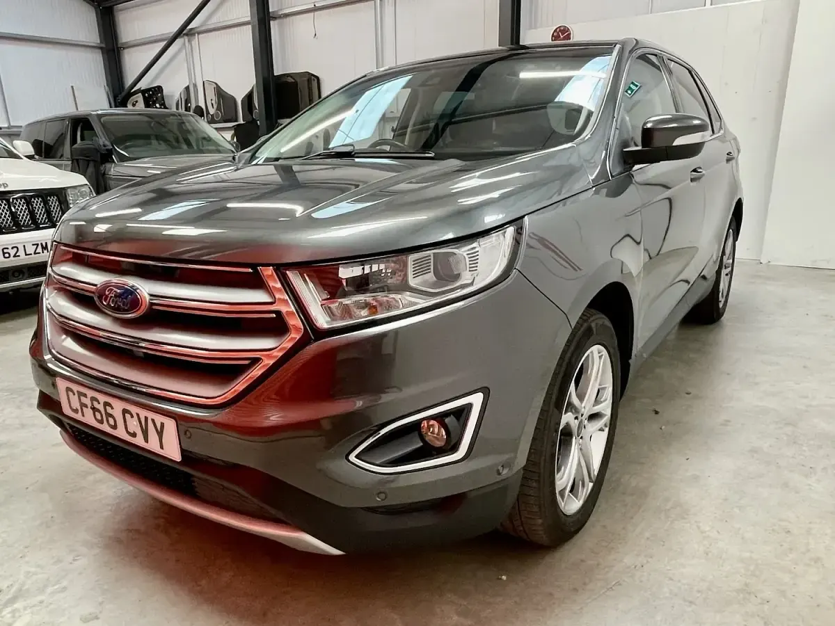Used Ford Edge Titanium 210 HP (154 kW) 2017 Grey SUV