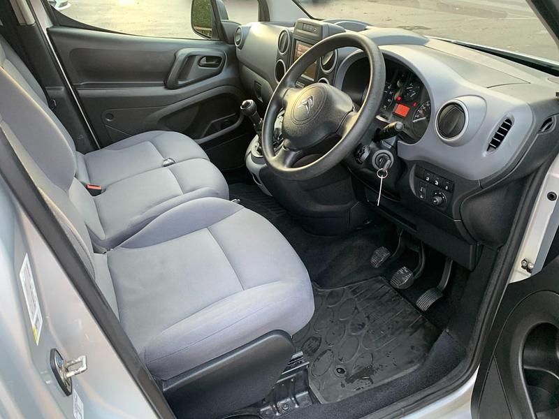 Used Citroën Berlingo 75 HP (55 kW) 2015 Silver MPV