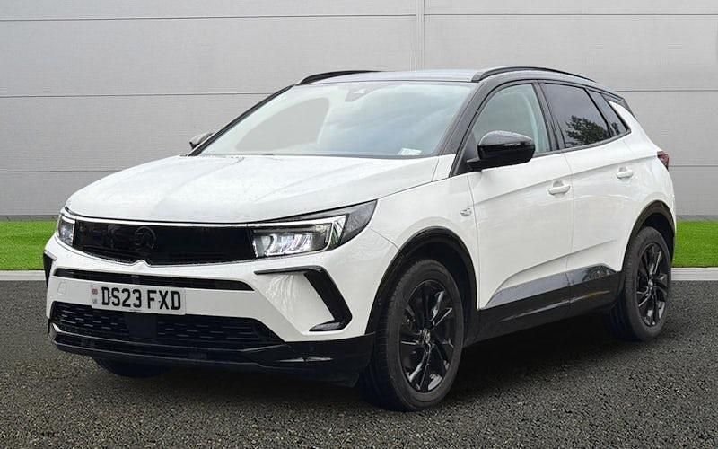 Used Vauxhall Grandland X 131 HP (96 kW) 2023 White SUV