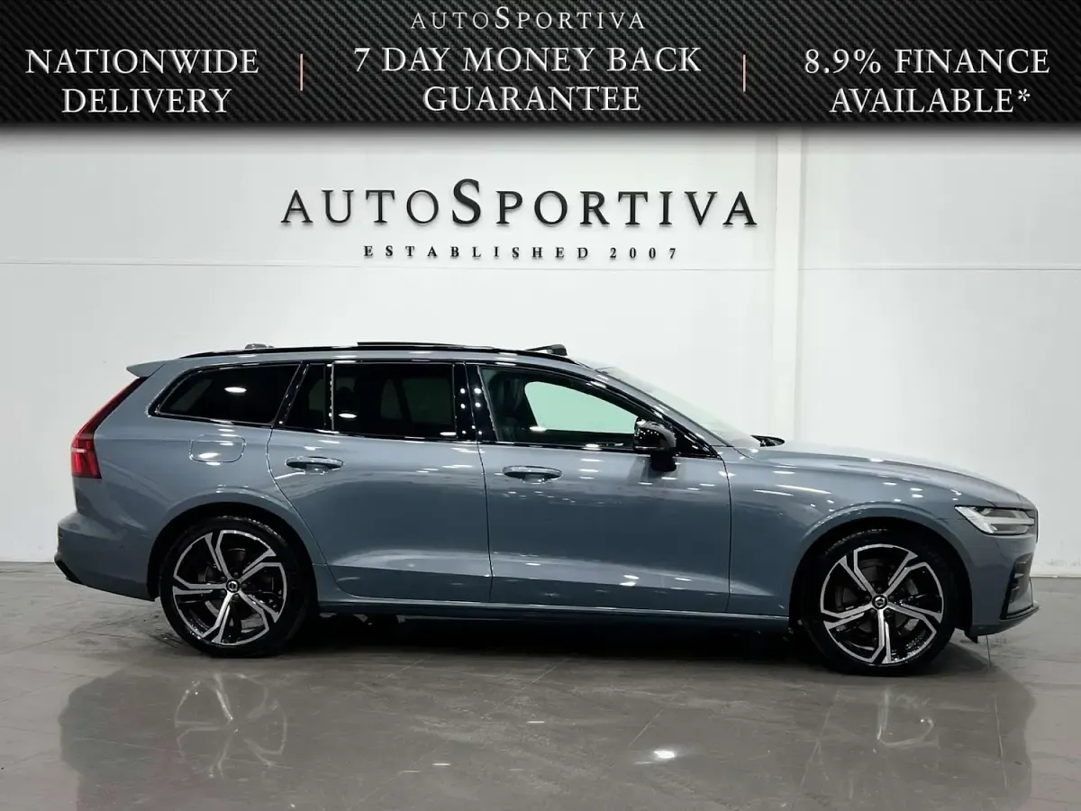 Used Volvo V60 Ultimate 197 HP (144 kW) 2023 Grey Estate