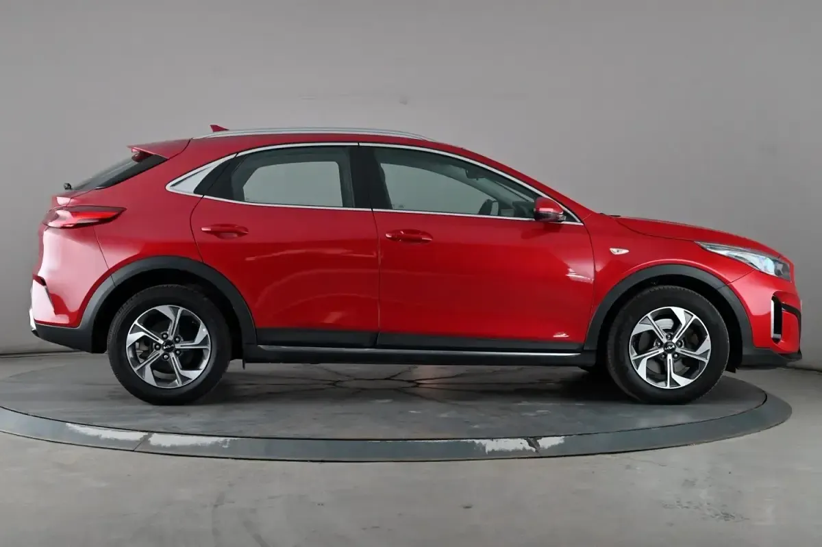 Used Kia XCeed 158 HP (116 kW) 2024 Red SUV
