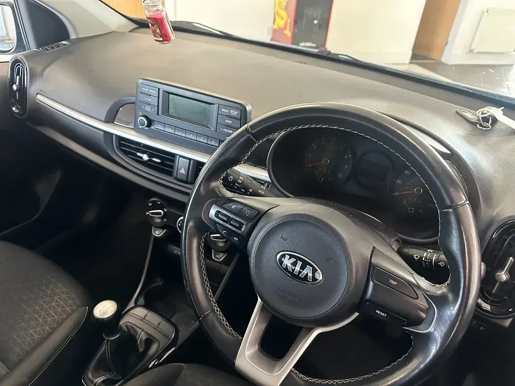 Used Kia Picanto 2017 Blue Hatchback
