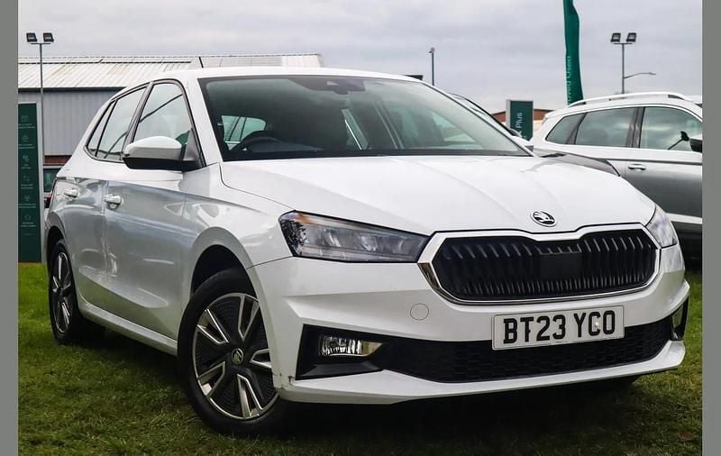 Used Skoda Fabia Comfort 94 HP (69 kW) 2023 White Hatchback