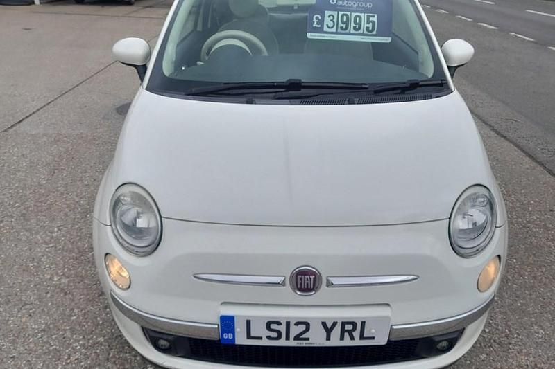 Used Fiat 500 Lounge 85 HP (62 kW) 2012 White Hatchback