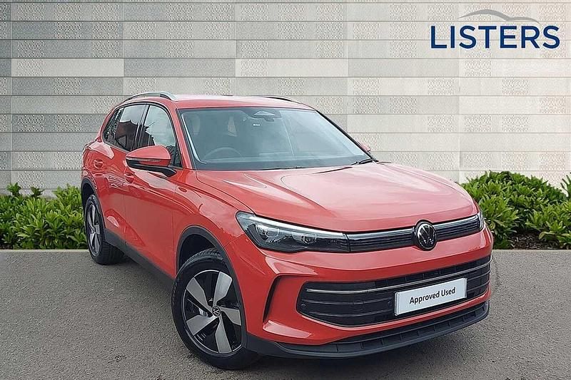 Persimmon red Used 2025 VW Tiguan Match SUV | £36,990 - Image 1/4