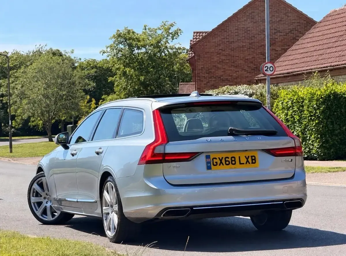 Used Volvo V90 Inscription 2018 Silver Estate