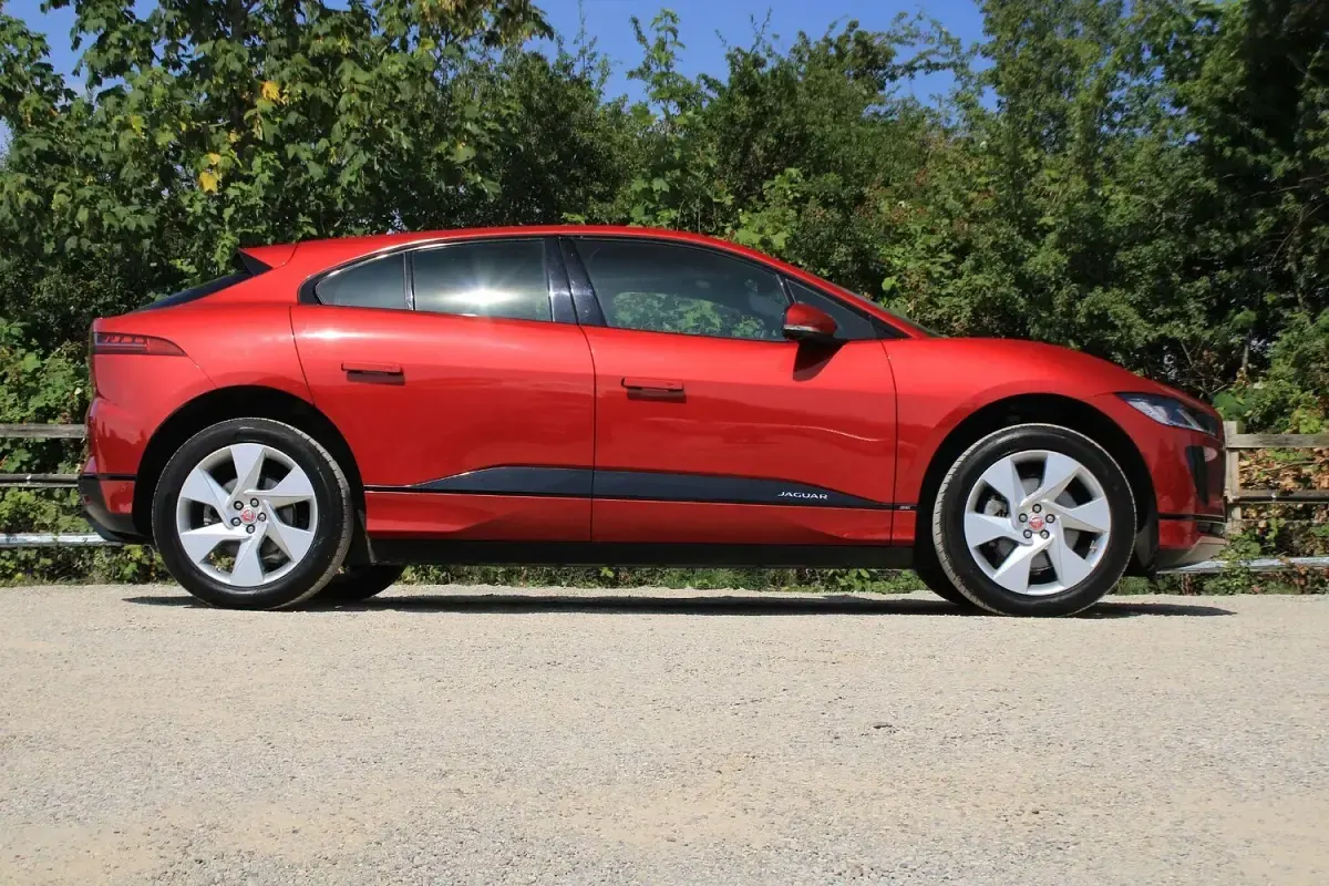 Used Jaguar I-Pace SE 294 kW (400 HP) 2019 Red SUV