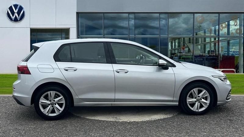 Used VW Golf VIII Life 115 HP (84 kW) 2023 Reflex silver metallic Hatchback