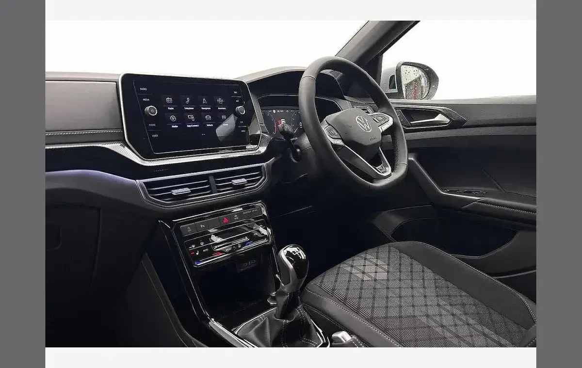 Ny VW T-Cross R-line 113 HK (83 kW) 2026 Silver SUV