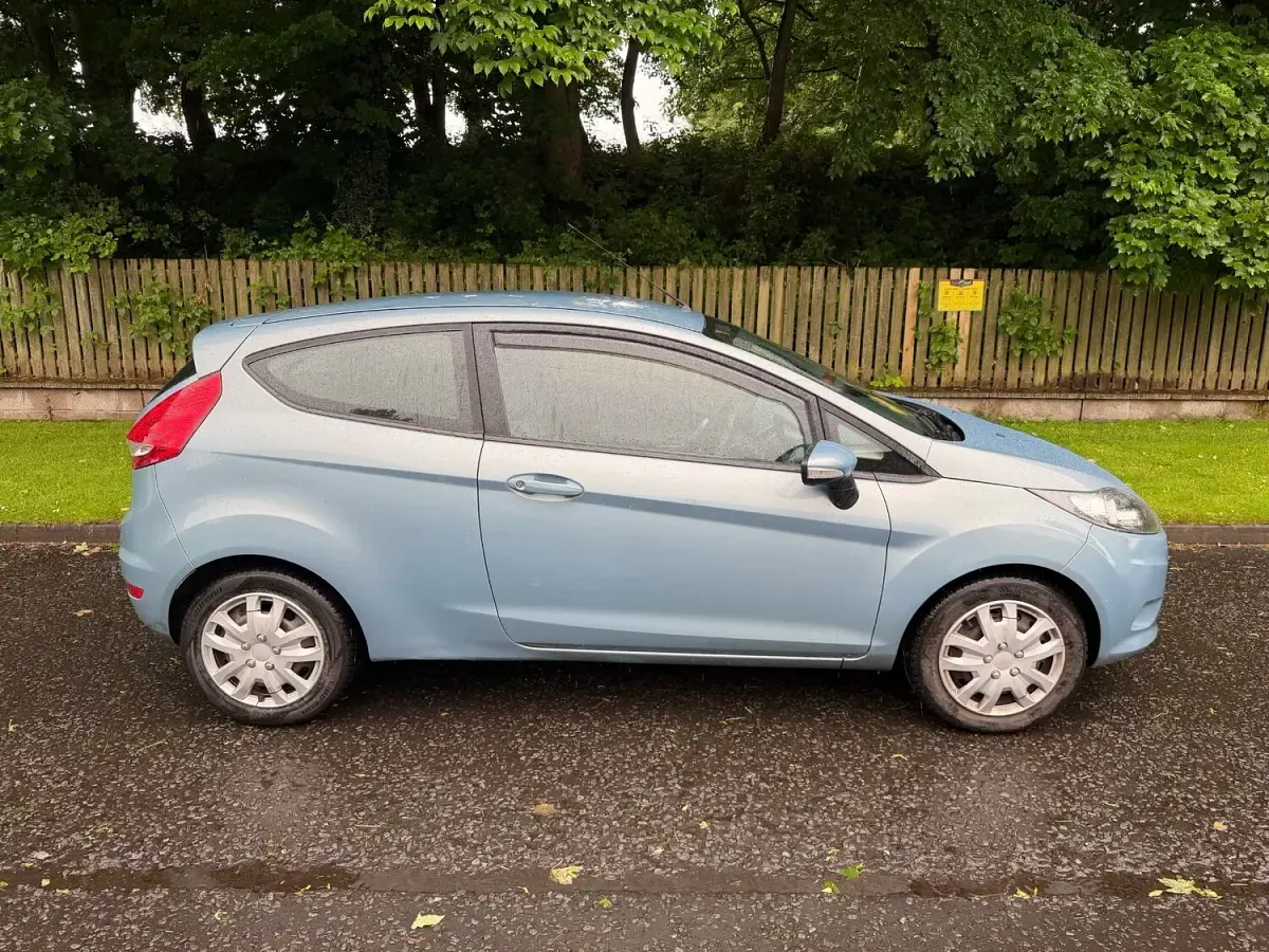 Used Ford Fiesta 2010 Blue Hatchback