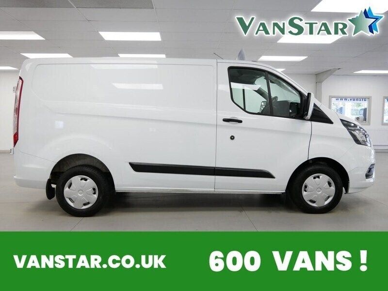 White Used 2022 Ford Transit Custom Trend | £16,689 (Super price) - Image 1/4