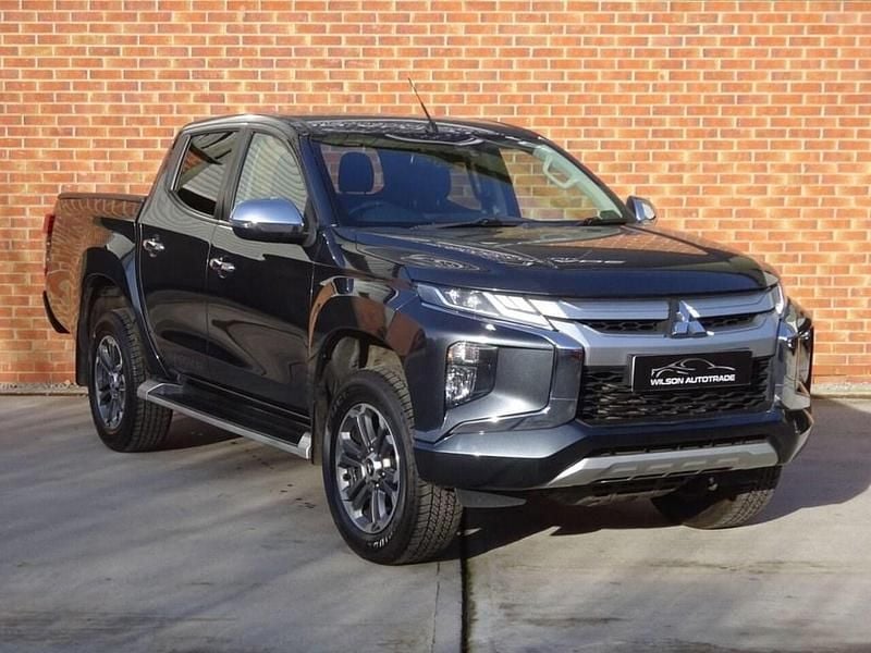 Used Mitsubishi L200 Warrior 150 HP (110 kW) 2020 Grey Pickup