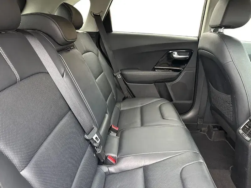 Gebraucht Kia Niro 139 PS (102 kW) 2020 Grau SUV