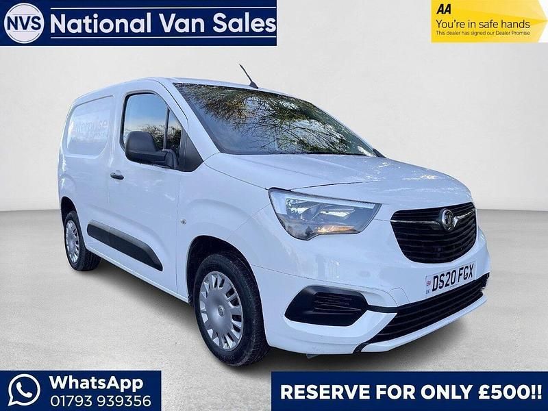 Used Vauxhall Combo Sportive 100 HP (73 kW) 2020 White Van
