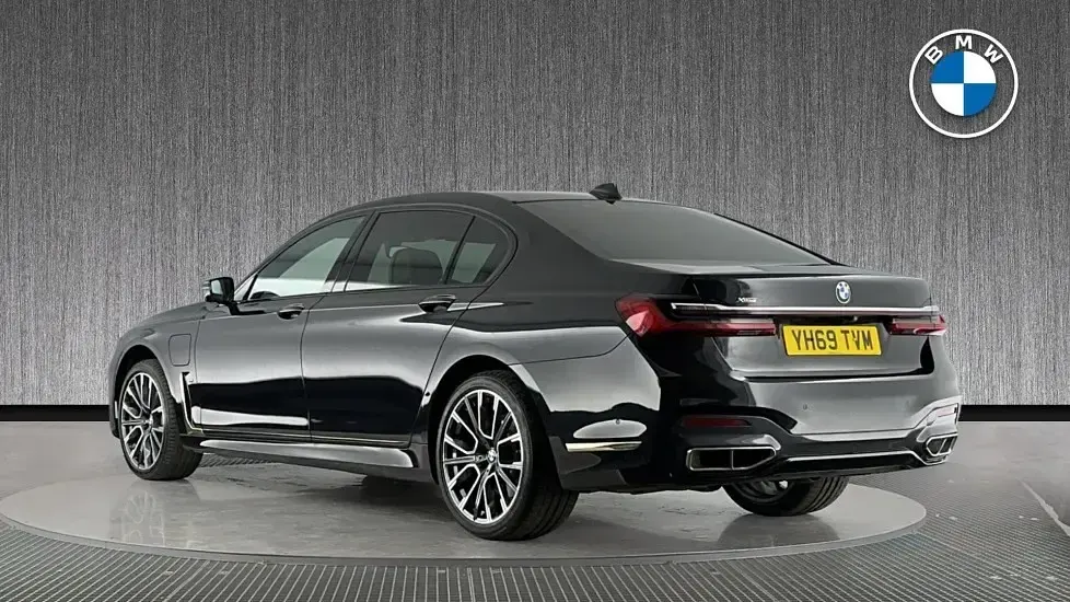 Used BMW 745e M Sport 389 HP (286 kW) 2019 Black Sedan