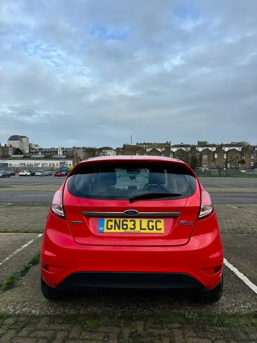 Used Ford Fiesta Zetec 2013 Red Hatchback