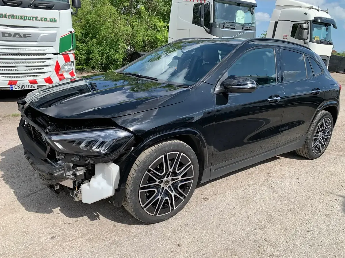 Used Mercedes GLA200 AMG Line Premium 163 HP (119 kW) 2025 Black SUV