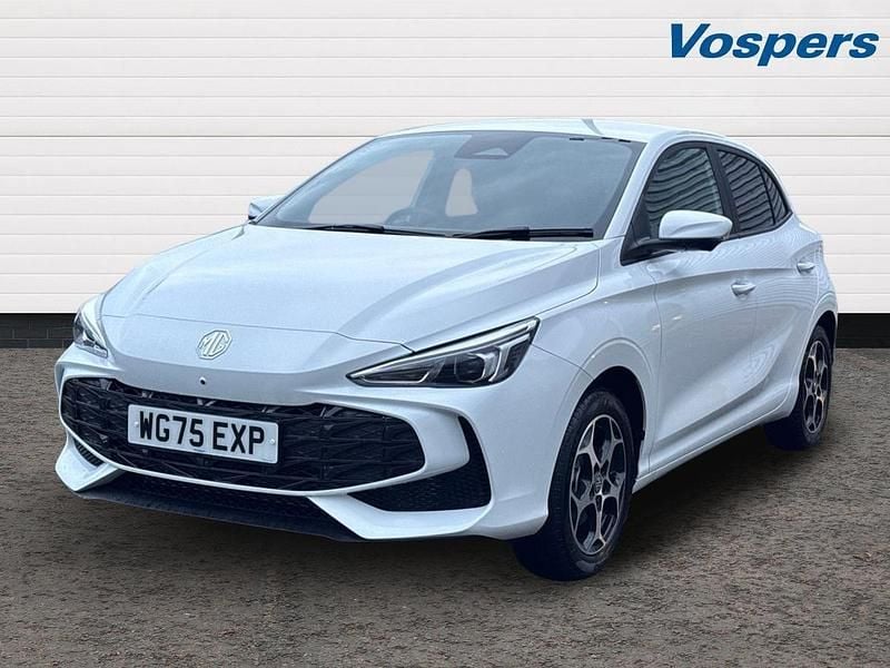 Used MG MG3 Trophy 194 HP (142 kW) 2025 White Hatchback