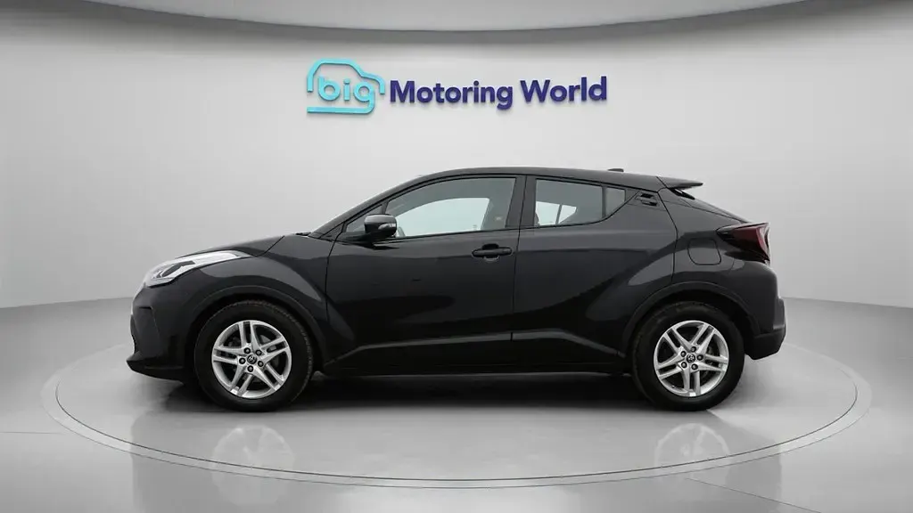 Usado Toyota C-HR 122 HP (89 kW) 2022 Preto SUV
