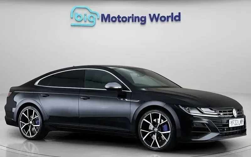 Used VW Arteon R 320 HP (235 kW) 2024 Estate