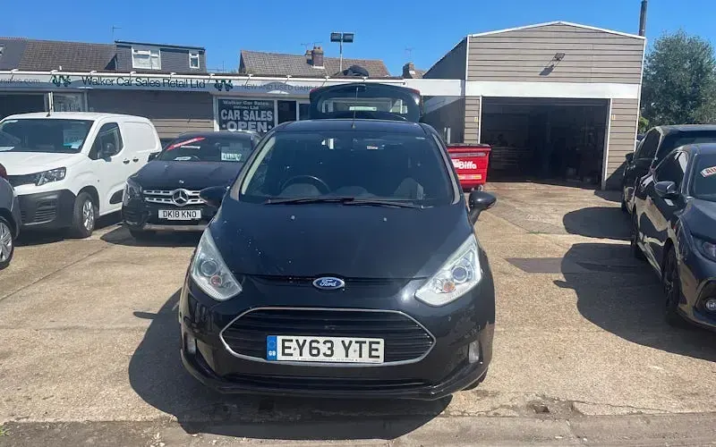 Used Ford B-MAX Zetec 105 HP (77 kW) 2016 MPV