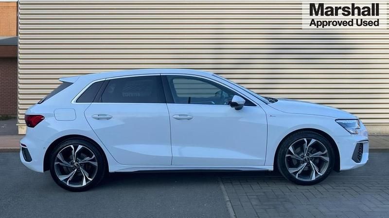 Used Audi A3 S-Line 150 HP (110 kW) 2022 White Sedan