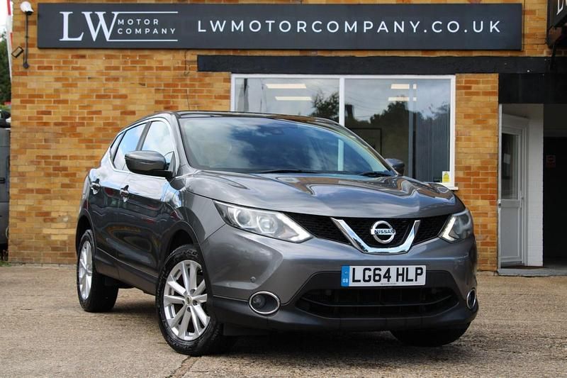 Grey Used 2014 Nissan Qashqai Acenta Premium SUV | £7,795 (Fair price) - Image 1/4
