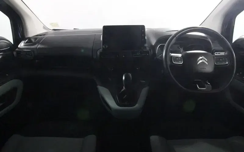 Used Citroën Berlingo Flair 102 HP (75 kW) 2020 Blue MPV