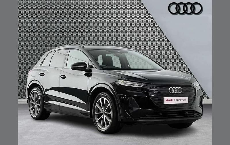 Used Audi Q4 e-tron Comfort 150 kW (204 HP) 2023 Black SUV