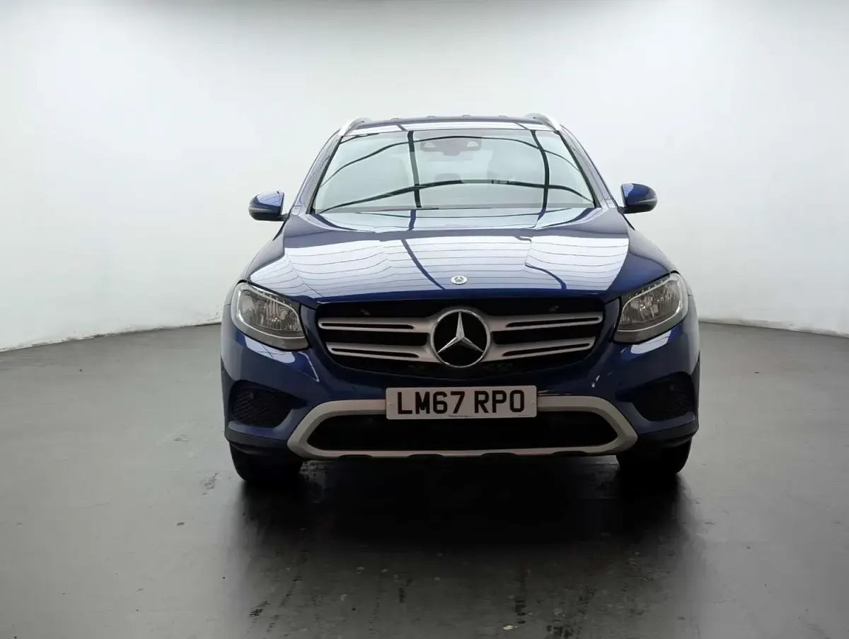 Usado Mercedes GLC220 Executive 2017 Azul SUV