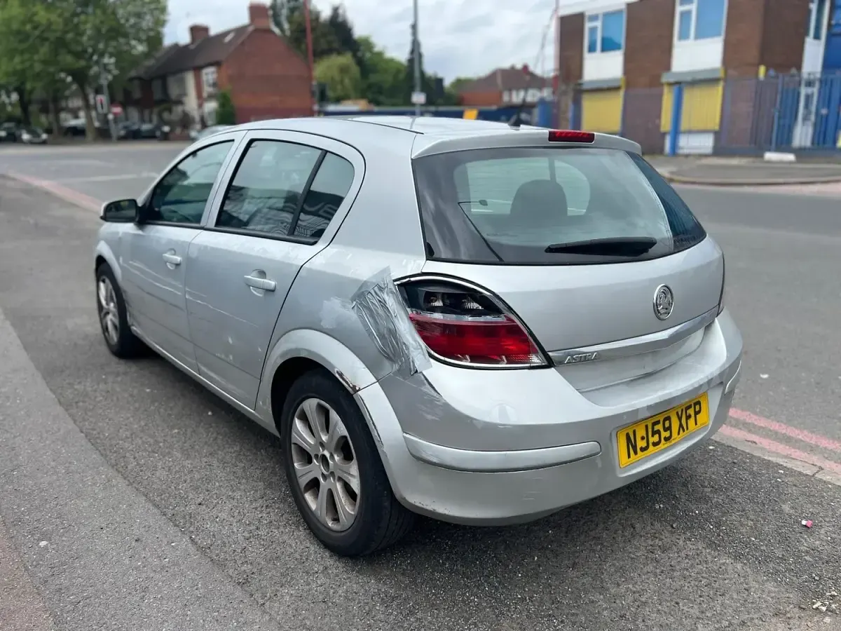 Used Vauxhall Astra Active 2009 Silver Hatchback