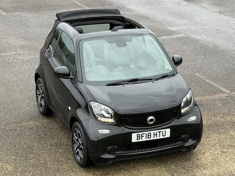 Black Used 2018 Smart ForTwo Cabrio Premium Cabriolet | £8,385 (Fair price) - Image 1/4