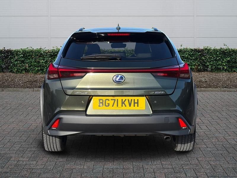 Used Lexus UX 250h 2022 Green SUV