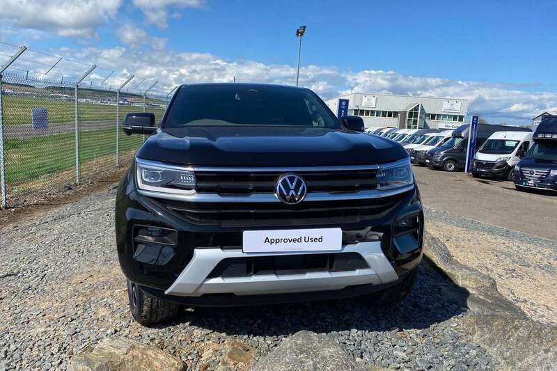Black Used 2024 VW Amarok Style Pickup | £47,398 - Image 1/4