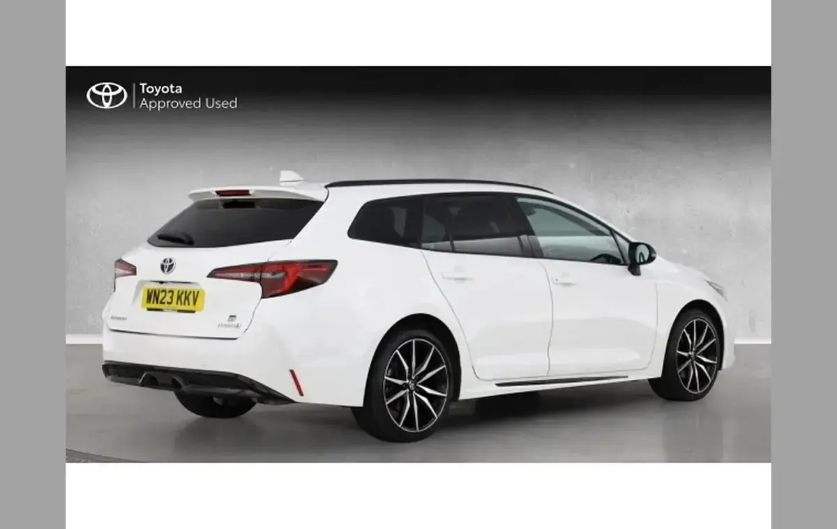 Used Toyota Corolla Sport 192 HP (141 kW) 2023 White Estate