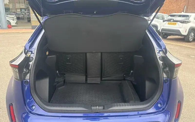 Used Toyota Yaris Cross Design 116 HP (85 kW) 2023 Blue SUV