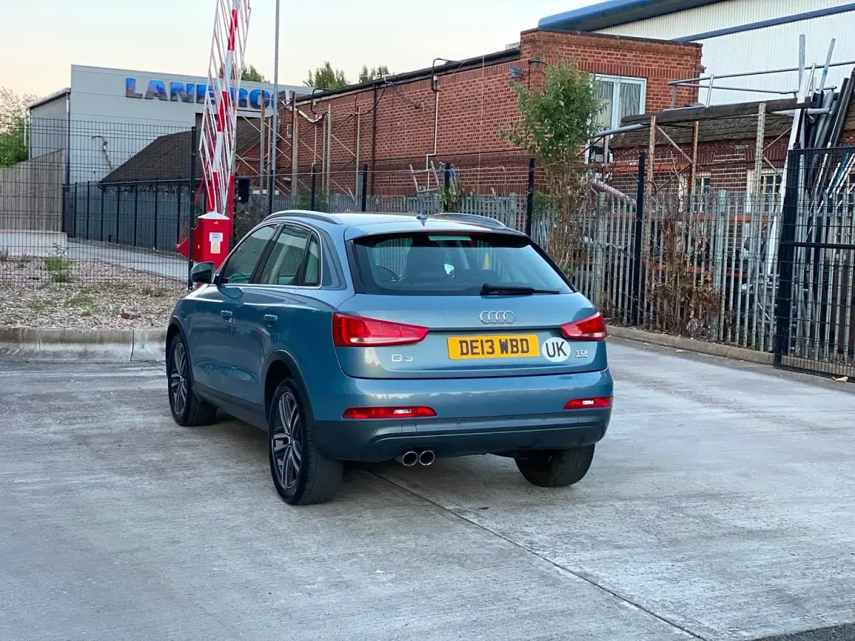Used Audi Q3 2013 Blue SUV