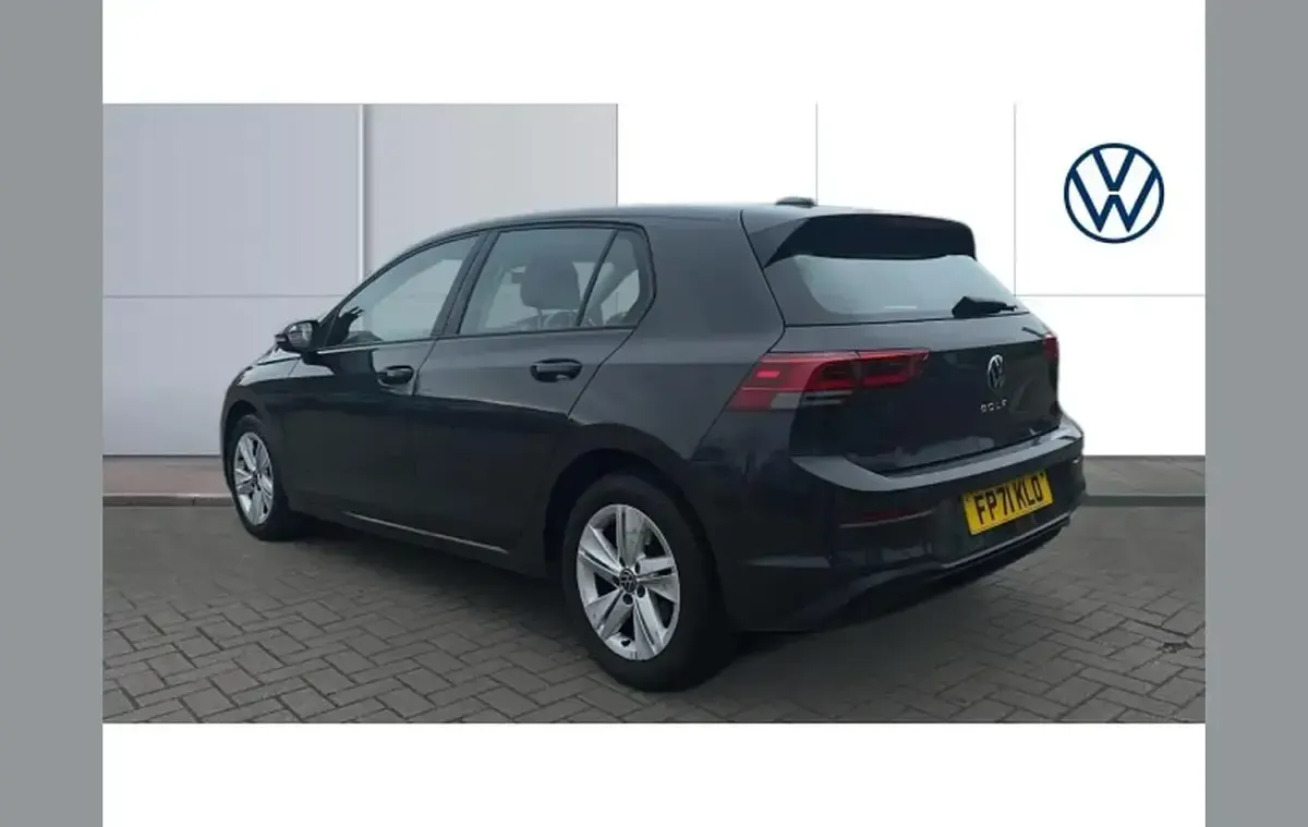 Used VW Golf VIII Life 147 HP (108 kW) 2021 Grey Hatchback