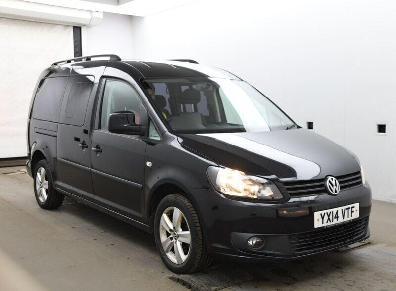 Black Used 2014 VW Caddy Maxi Life Life MPV | £9,995 (Good price) - Image 1/4