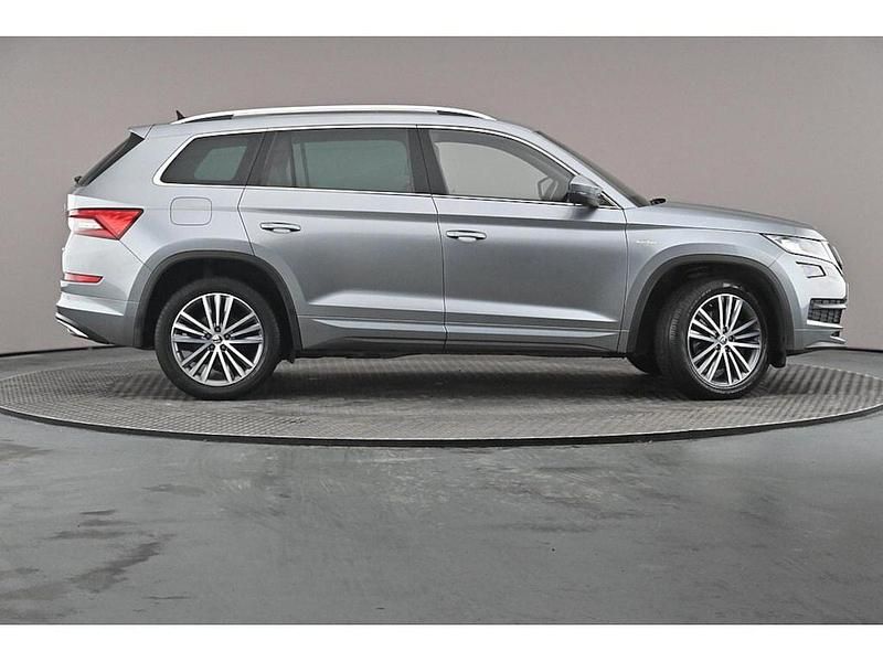 Used Skoda Kodiaq LAURIN & KLEMENT 140 HP (102 kW) 2021 Business grey metallic SUV