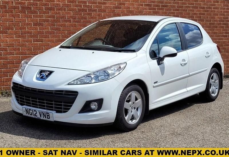 White Used 2012 Peugeot 207 Sportium Hatchback | £2,995 (Fair price) - Image 1/3