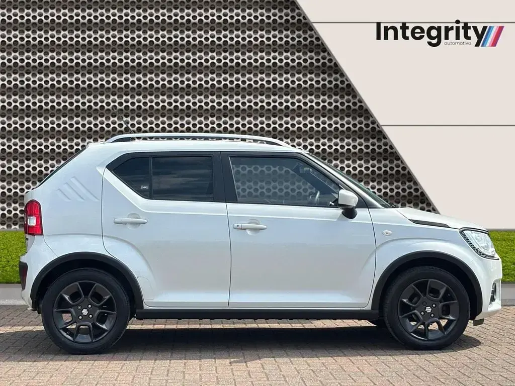 Used Suzuki Ignis SZ-T 83 HP (61 kW) 2020 White SUV