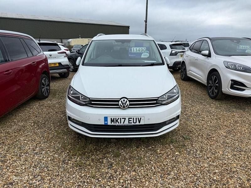 Used VW Touran SEL 150 HP (110 kW) 2017 White MPV