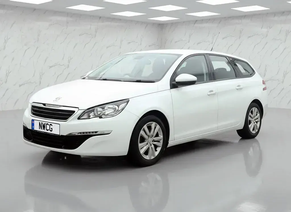 Used Peugeot 308 Active 130 HP (95 kW) 2016 White Estate