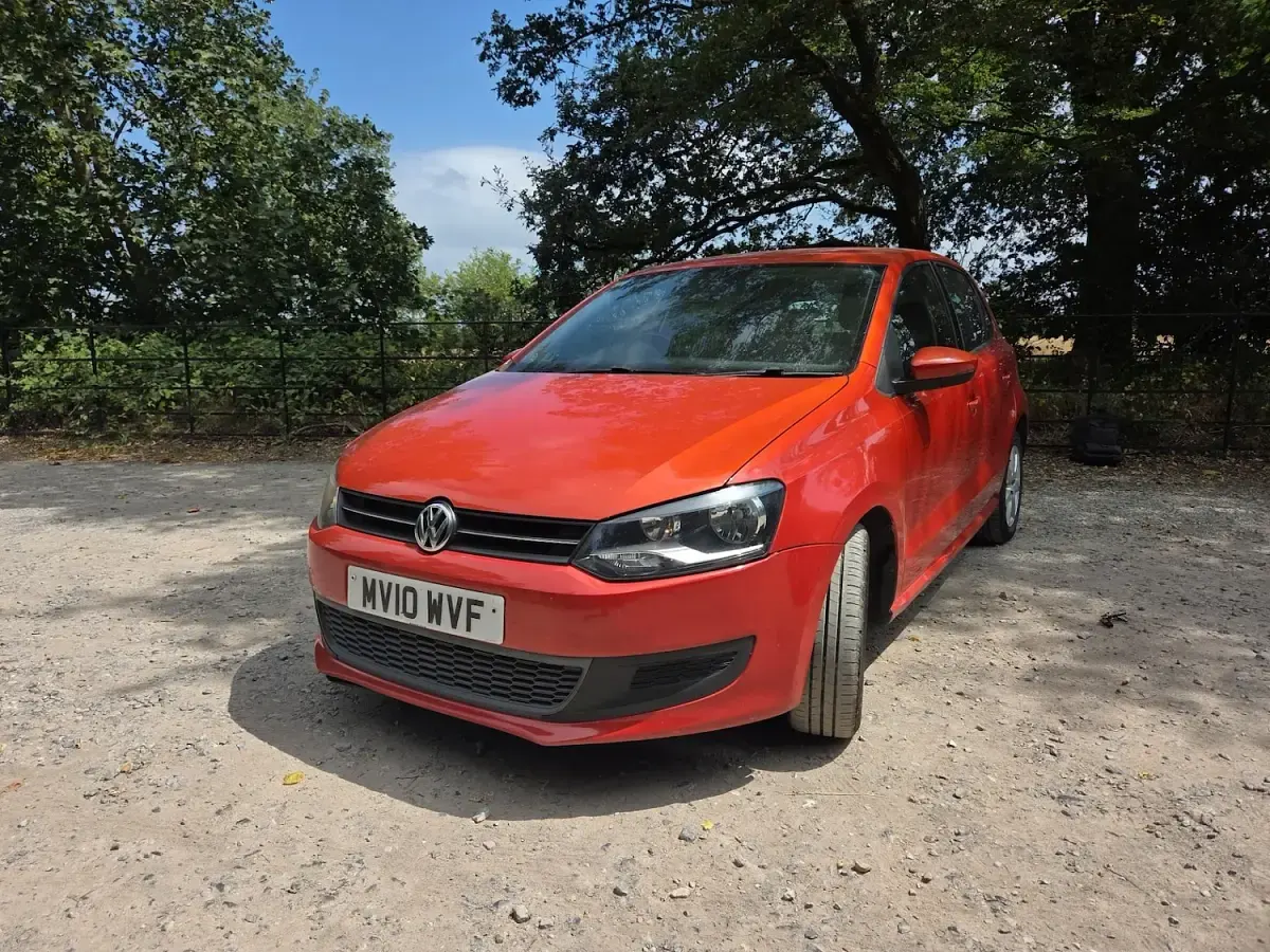 Used VW Polo SE 70 HP (51 kW) 2010 Orange Hatchback
