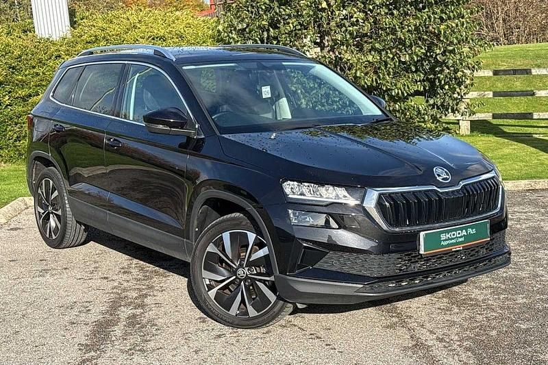 Black magic pearl effect Used 2022 Skoda Karoq SE L SUV | £19,495 (Fair price) - Image 1/4